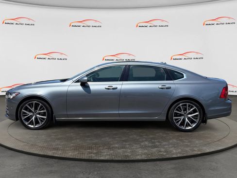 Used 2018 Volvo S90 T5 Momentum w/ Convenience Package FWD image 7