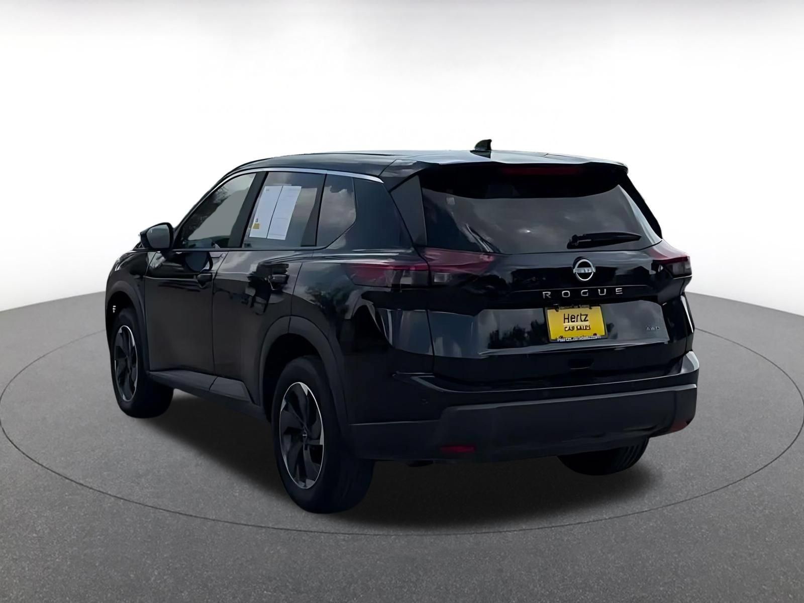 Used 2026 Nissan Rogue SV AWD/4WD image 10