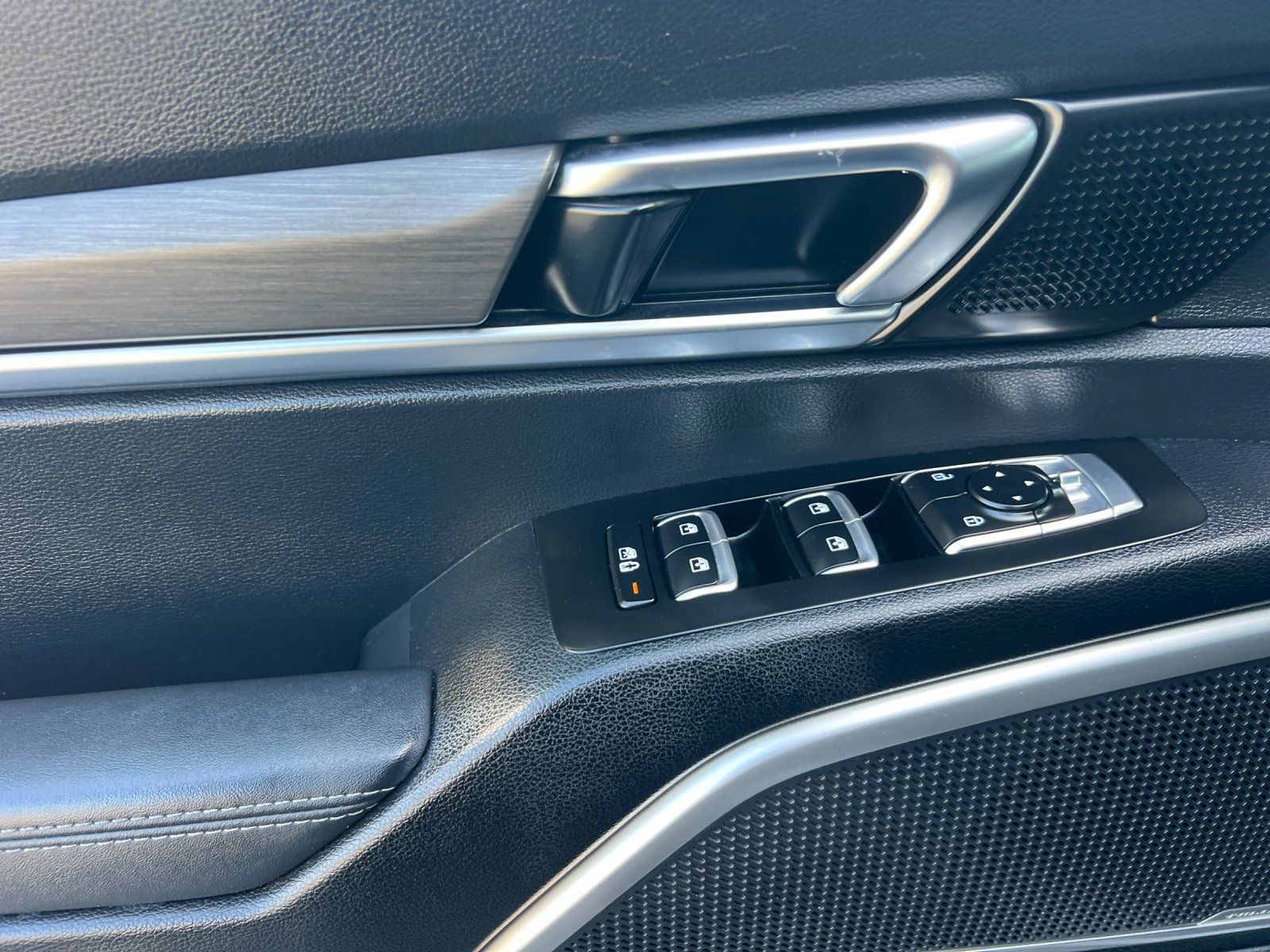 Certified 2023 Kia Telluride EX X-Line AWD/4WD image 10