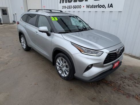 Used 2023 Toyota Highlander Limited image 7