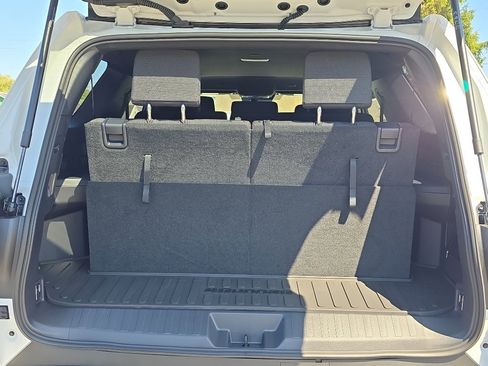New 2026 Toyota 4Runner SR5 RWD image 9