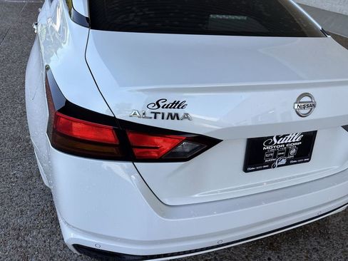 Used 2019 Nissan Altima 2.5 SV FWD image 32