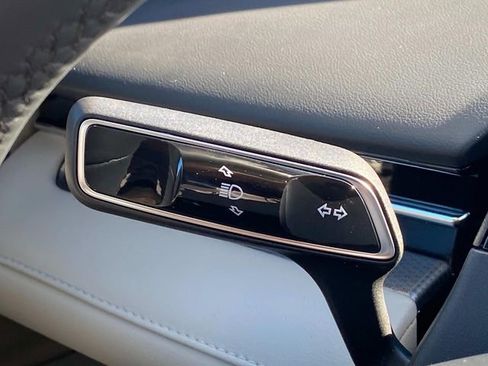 New 2026 Lincoln Nautilus Premier image 18