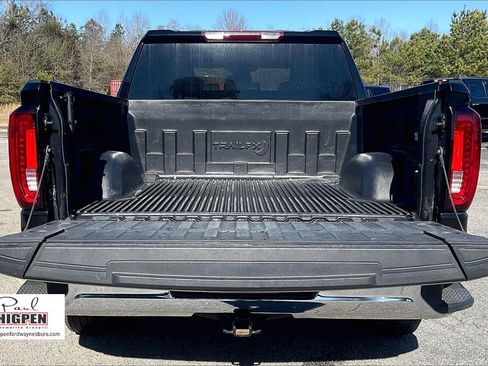 Used 2025 GMC Sierra 1500 SLT image 17