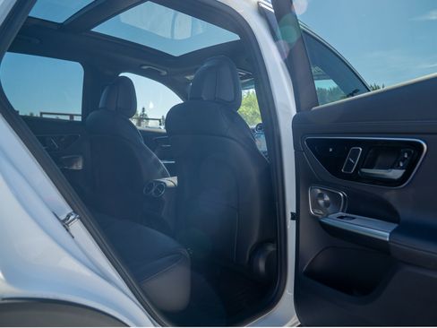 Certified 2024 Mercedes-Benz GLC 300 4MATIC image 26