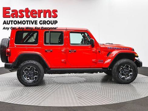 Used 2022 Jeep Wrangler Unlimited Rubicon 4xe AWD/4WD image 4