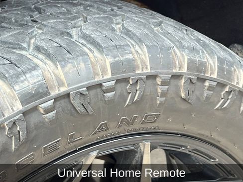 Used 2019 Chevrolet Silverado 1500 RST RWD image 27