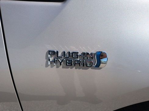 Used 2017 Toyota Prius Prime Plus FWD image 20