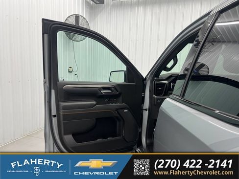 Used 2025 GMC Sierra 1500 AT4 w/ AT4 Premium Package AWD/4WD image 8
