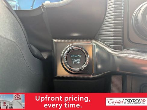 Used 2024 Ford F150 Platinum w/ Equipment Group 702A High image 19