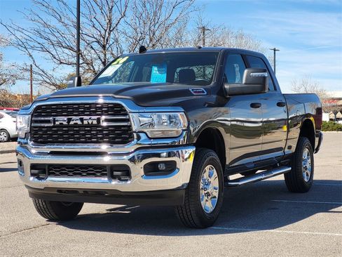Used 2024 RAM 2500 Big Horn image 4
