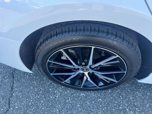 Used 2024 Toyota Camry SE image 18