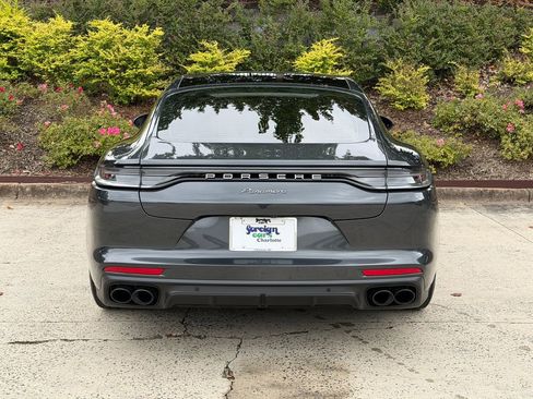 Used 2023 Porsche Panamera Platinum Edition image 4