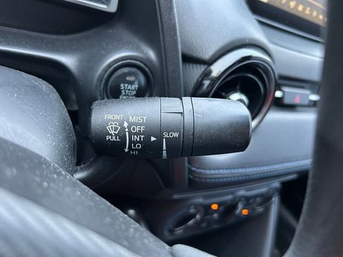 Used 2017 Toyota Yaris iA image 19