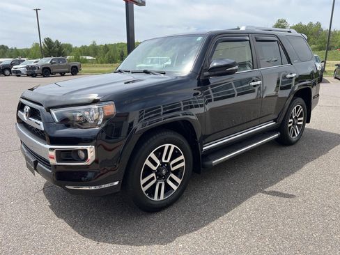 Used 2018 Toyota 4Runner Limited w/ Convenience Package AWD/4WD image 3