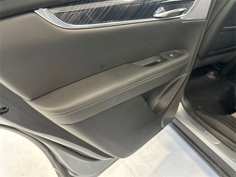 Certified 2024 Cadillac XT6 Premium Luxury image 26