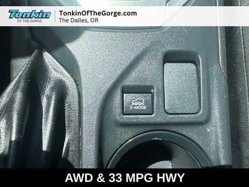 Used 2020 Subaru Crosstrek 2.0i AWD/4WD image 21