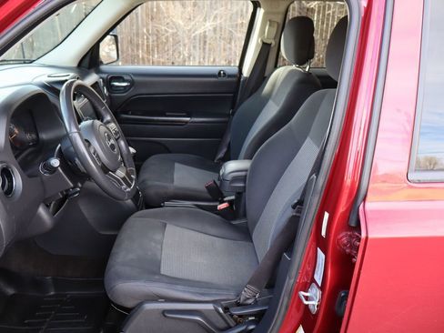 Used 2015 Jeep Patriot Latitude image 19