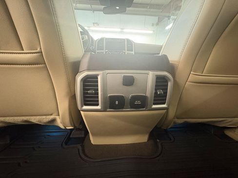 Used 2020 Ford F150 Lariat AWD/4WD image 22