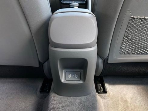 New 2025 Hyundai Elantra SEL FWD image 31