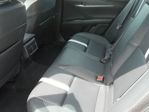 Used 2025 Toyota Camry SE image 13