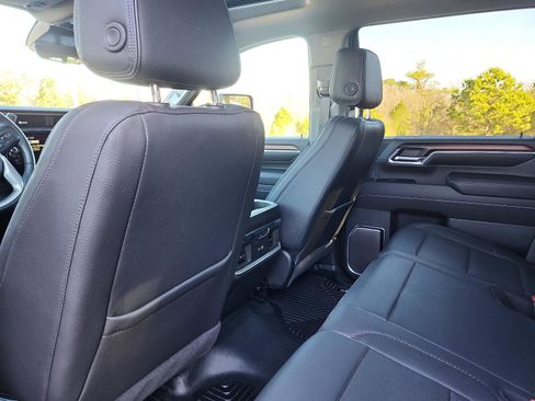 Used 2024 GMC Sierra 3500 Denali w/ Denali Reserve Package image 15