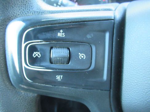 Used 2022 Chevrolet Silverado 2500 Custom w/ Custom Convenience Package image 28