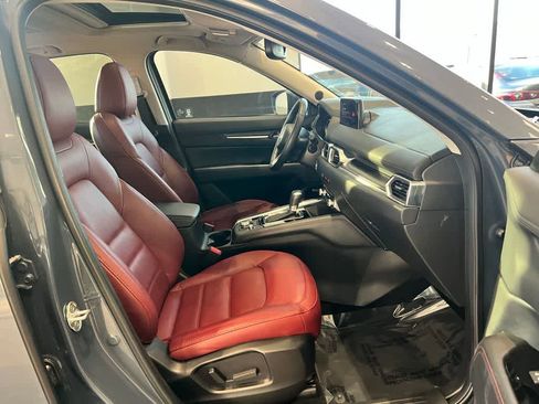 Certified 2025 MAZDA CX-5 Carbon Edition image 18