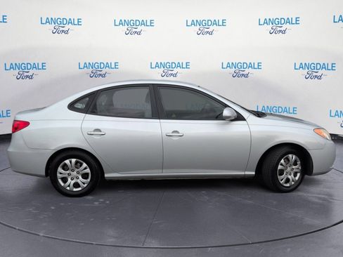 Used 2010 Hyundai Elantra GLS FWD image 3