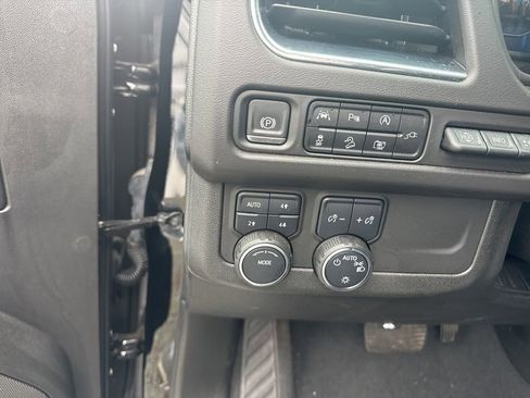 Used 2022 Chevrolet Tahoe High Country image 21