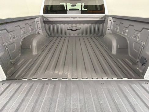 Used 2025 Chevrolet Silverado 1500 ZR2 AWD/4WD image 24