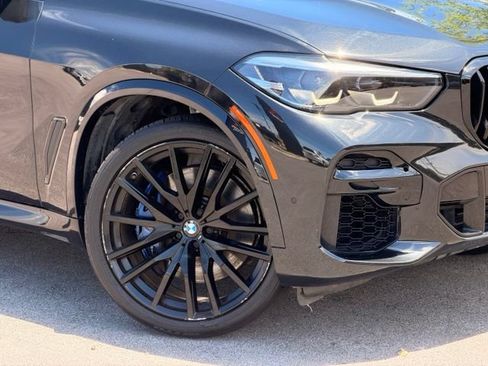 Used 2022 BMW X5 M50i AWD/4WD image 2