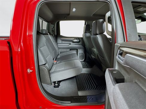 Certified 2025 Chevrolet Silverado 1500 LT w/ Convenience Package II image 25