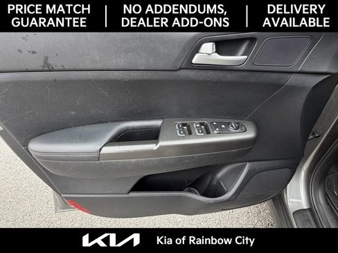 Used 2019 Kia Sportage LX image 11