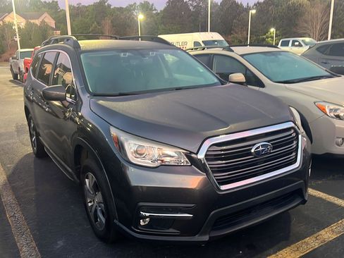 Used 2019 Subaru Ascent Premium image 6