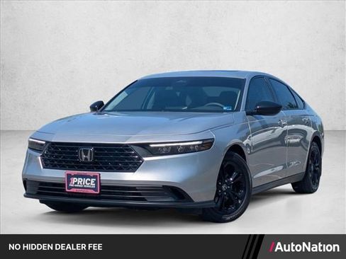 Used 2025 Honda Accord SE image 1