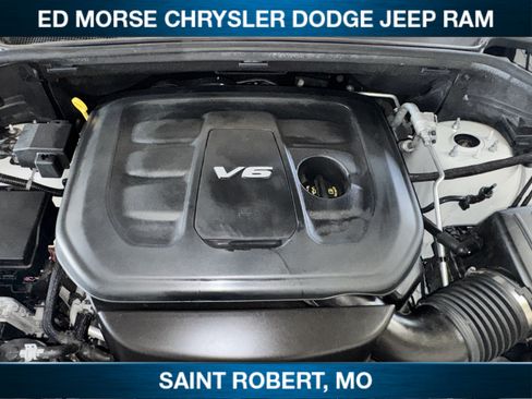 Used 2019 Jeep Grand Cherokee Laredo AWD/4WD image 14