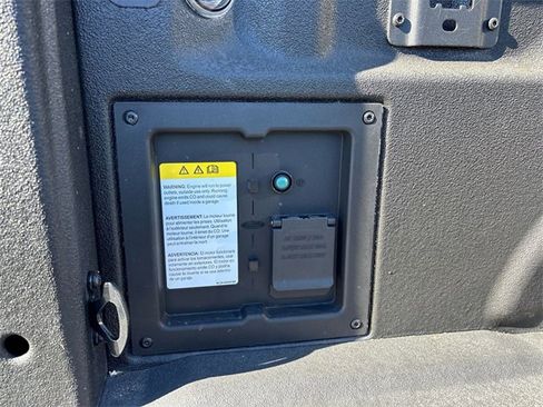 Certified 2023 Ford F150 Lariat w/ Equipment Group 502A High image 17