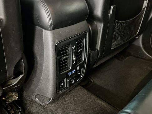 Used 2015 Dodge Durango Limited w/ Nav & Power Liftgate Group image 28