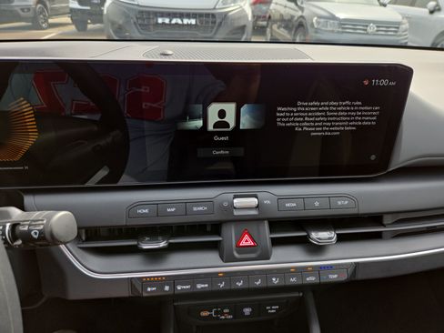 New 2026 Kia Sportage S image 10