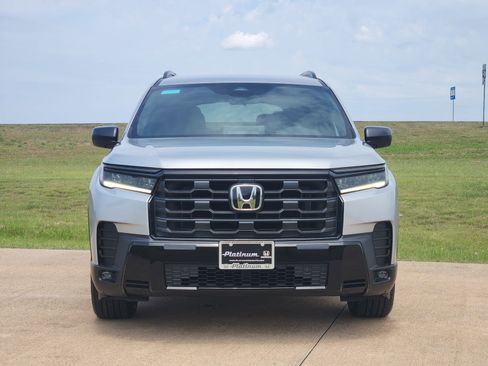 New 2026 Honda Pilot Sport image 6
