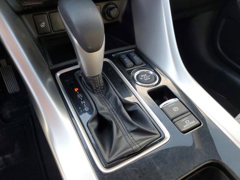 Used 2022 Mitsubishi Eclipse Cross SEL AWD/4WD image 28