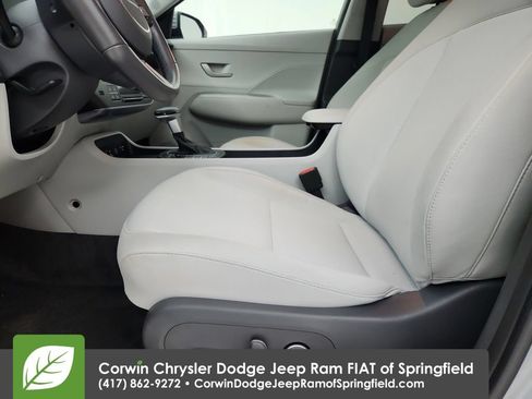 Used 2025 Hyundai Kona SEL AWD/4WD image 19