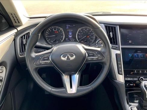 Used 2021 INFINITI Q50 Luxe image 4