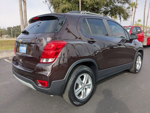 Certified 2021 Chevrolet Trax LT w/ Driver Confidence Package image 5