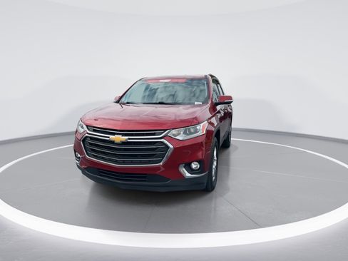 Used 2019 Chevrolet Traverse LT image 3