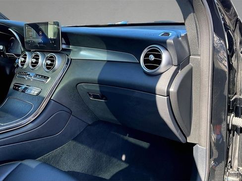 Used 2022 Mercedes-Benz GLC 300 GLC 300 w/ Premium Package Lite image 25