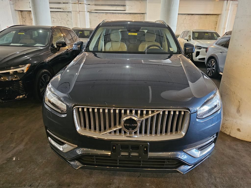 Certified 2025 Volvo XC90 T8 Plus w/ Protection Package Premier AWD/4WD image 6
