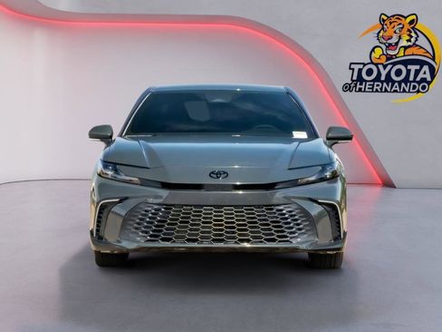 Used 2026 Toyota Camry SE FWD image 2