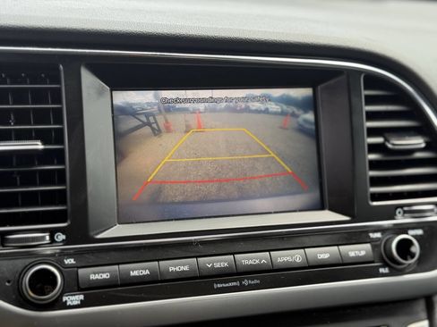 Used 2018 Hyundai Elantra SEL image 21